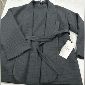 Lululemon serene travel wrap